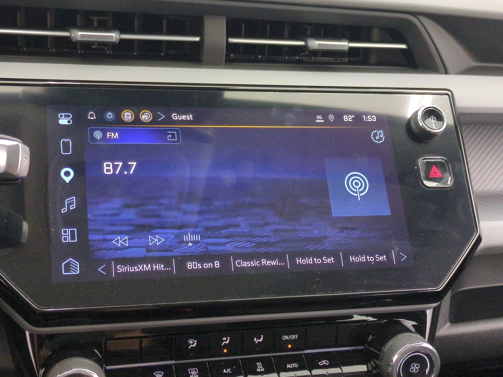 2027 Chevrolet Bolt LT - Photo 25