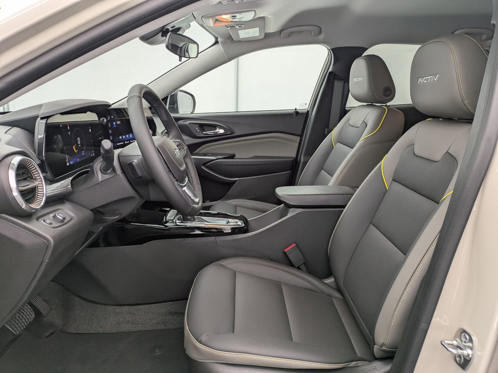 Thumbnail: 2026 Chevrolet Trax - 17