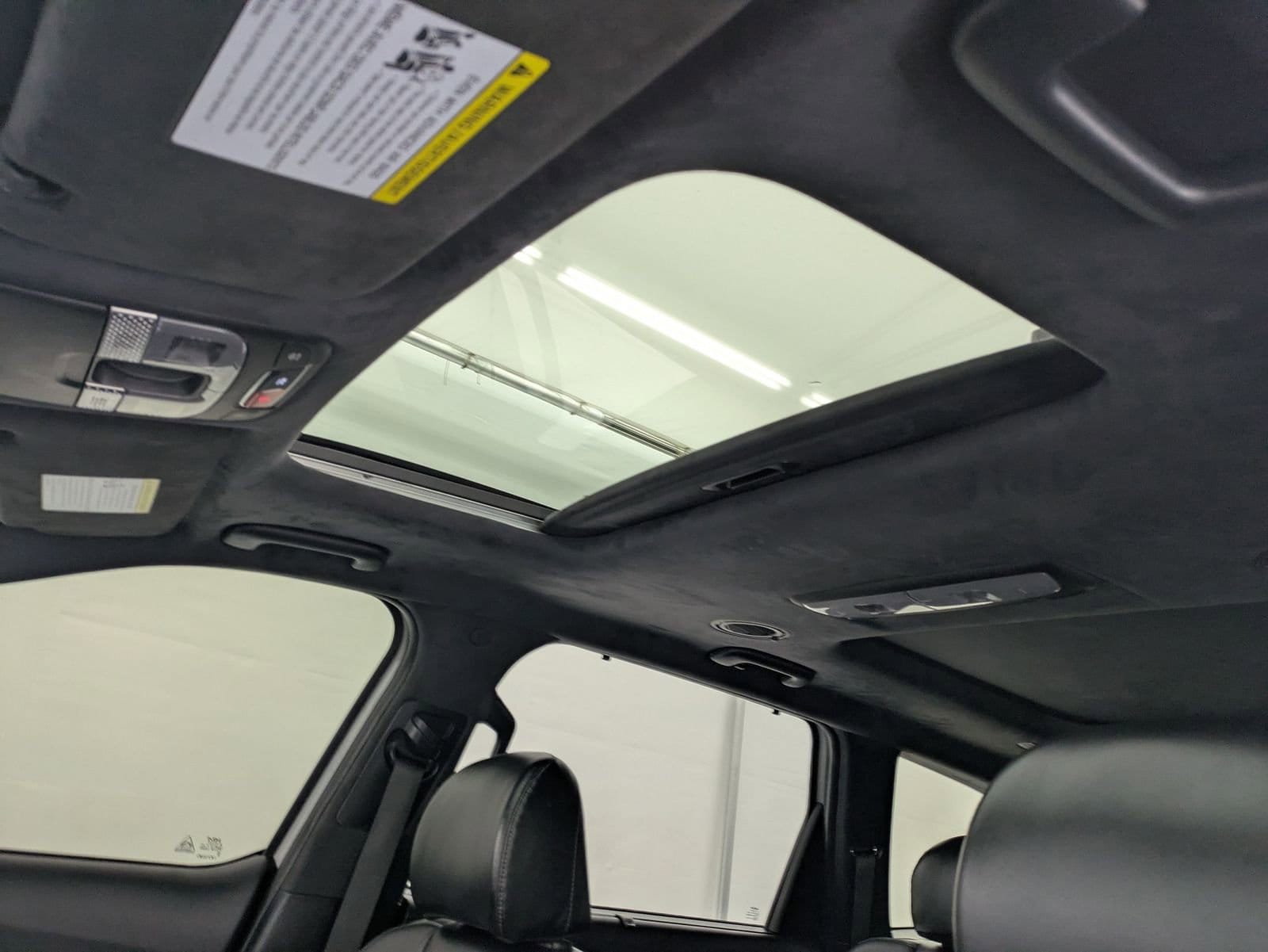 Thumbnail: 2023 Kia Telluride - 19