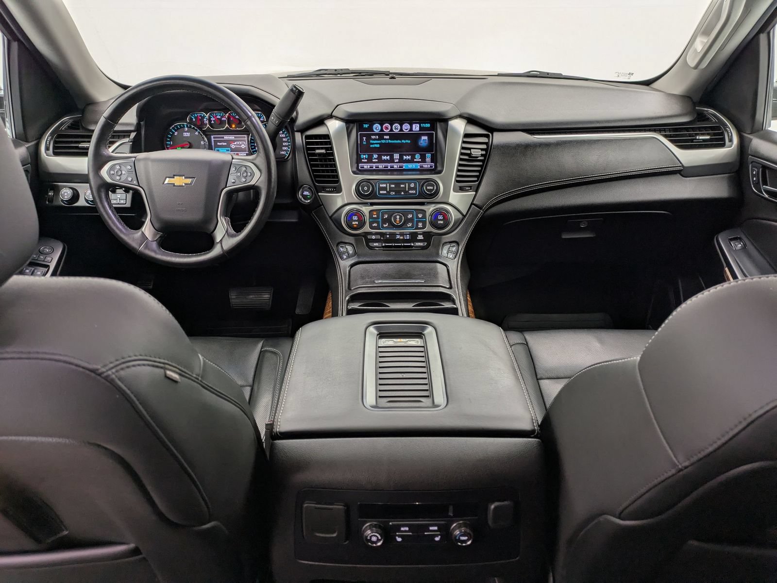 Thumbnail: 2016 Chevrolet Tahoe - 16