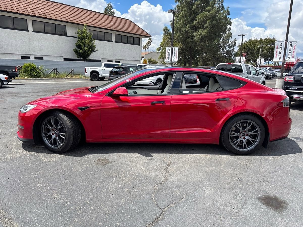 2022 Tesla Model S Long Range's photo