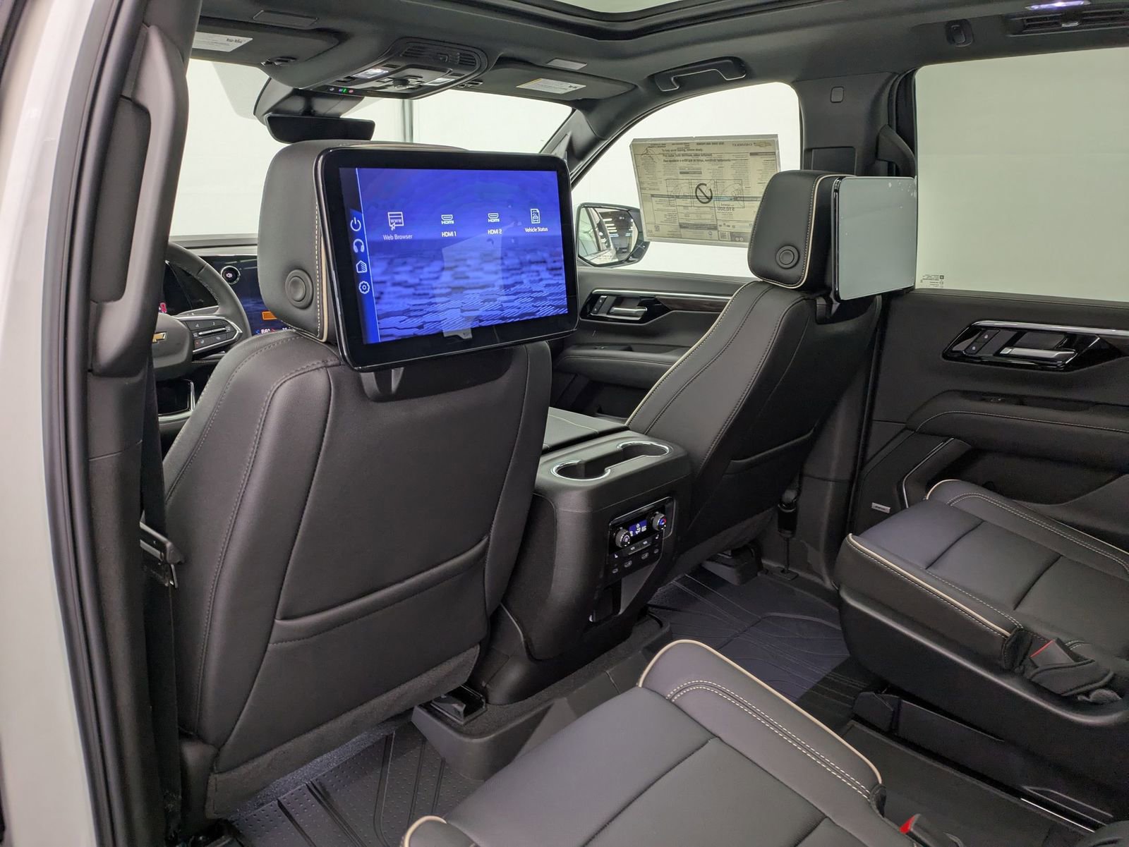 Thumbnail: 2025 Chevrolet Tahoe - 19