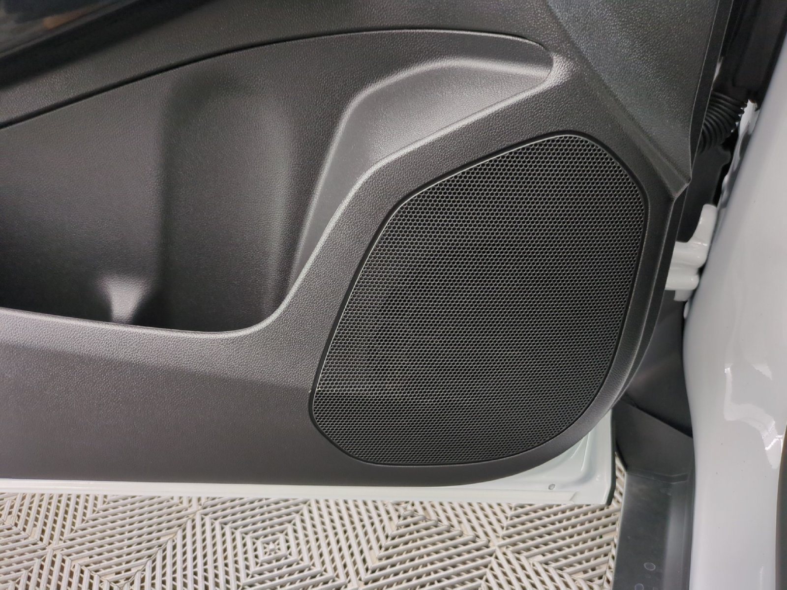 2026 Chevrolet Trax LT - Photo 28