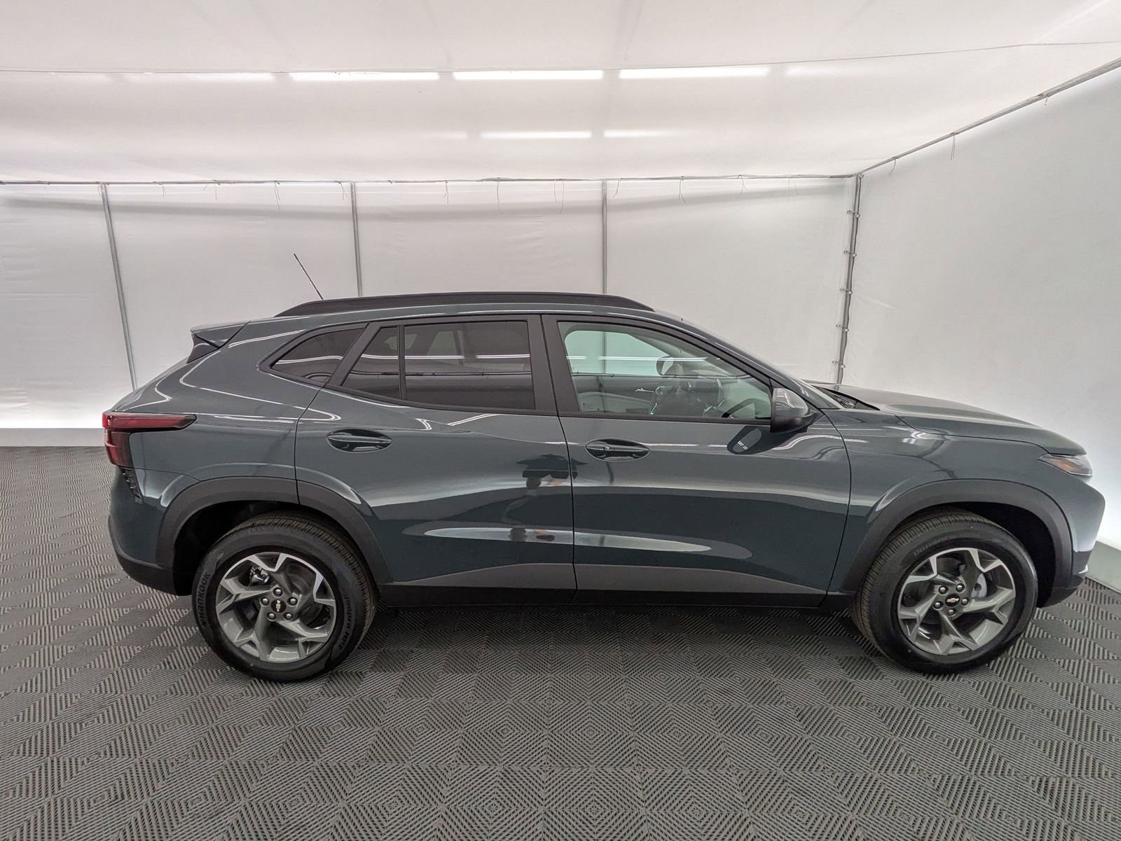 Thumbnail: 2026 Chevrolet Trax - 7