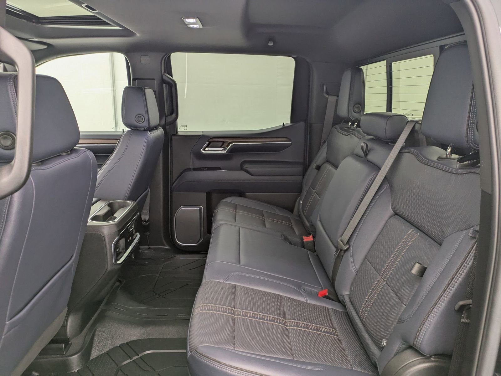 Thumbnail: 2024 Chevrolet Silverado 1500 - 21