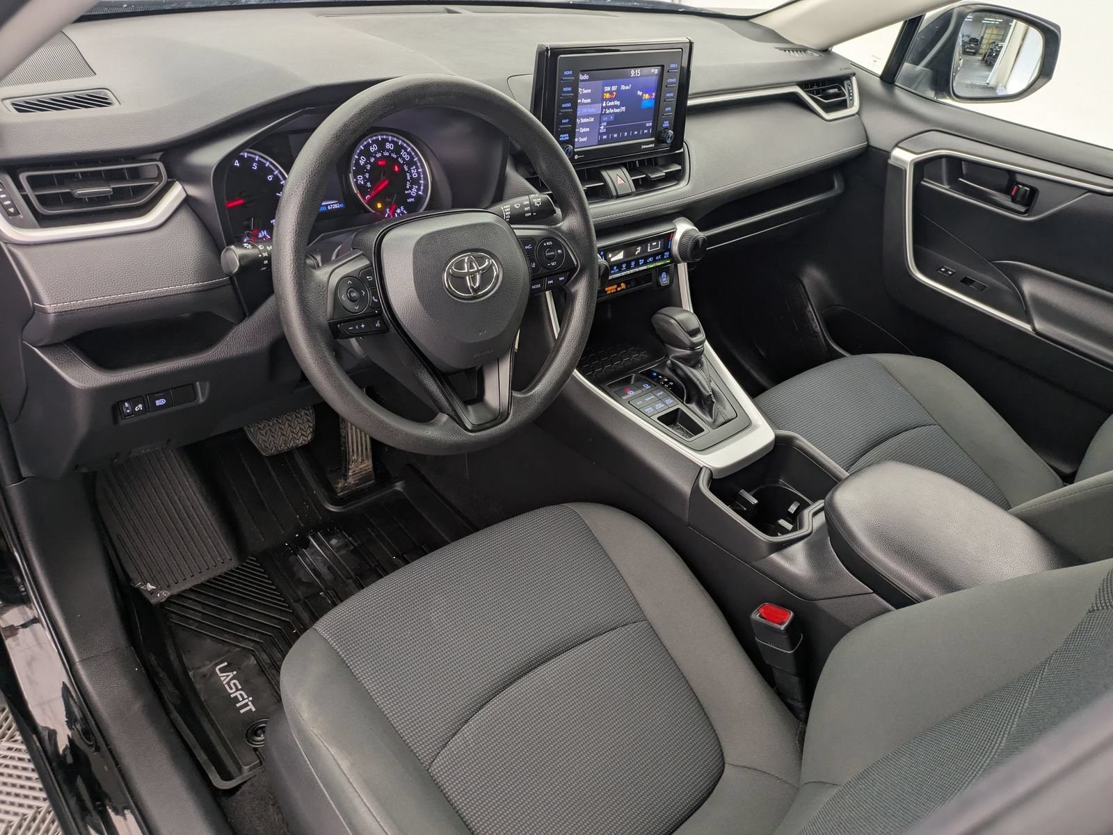 Thumbnail: 2022 Toyota RAV4 - 2