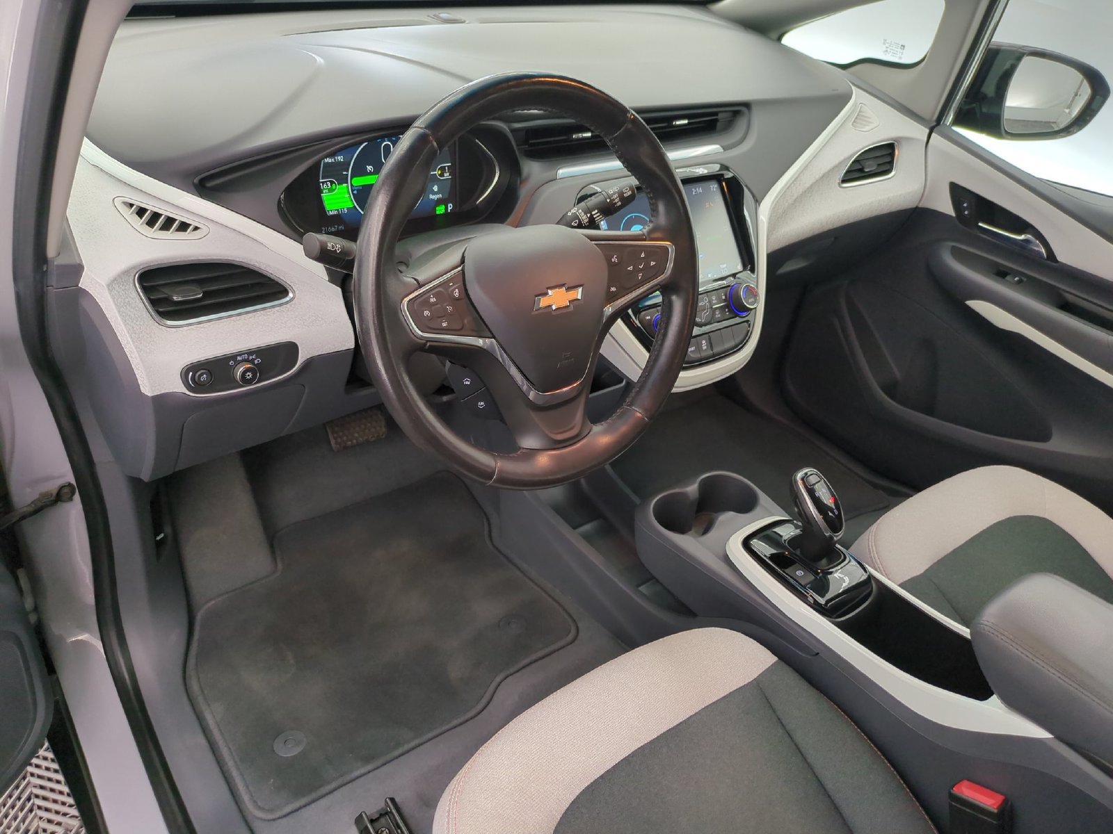 Used 2021 Chevrolet Bolt EV LT with VIN 1G1FY6S0XM4113108 for sale in Medford, OR