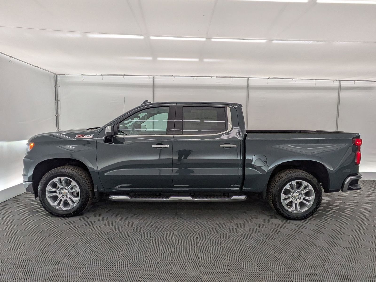 Thumbnail: 2026 Chevrolet Silverado 1500 - 3