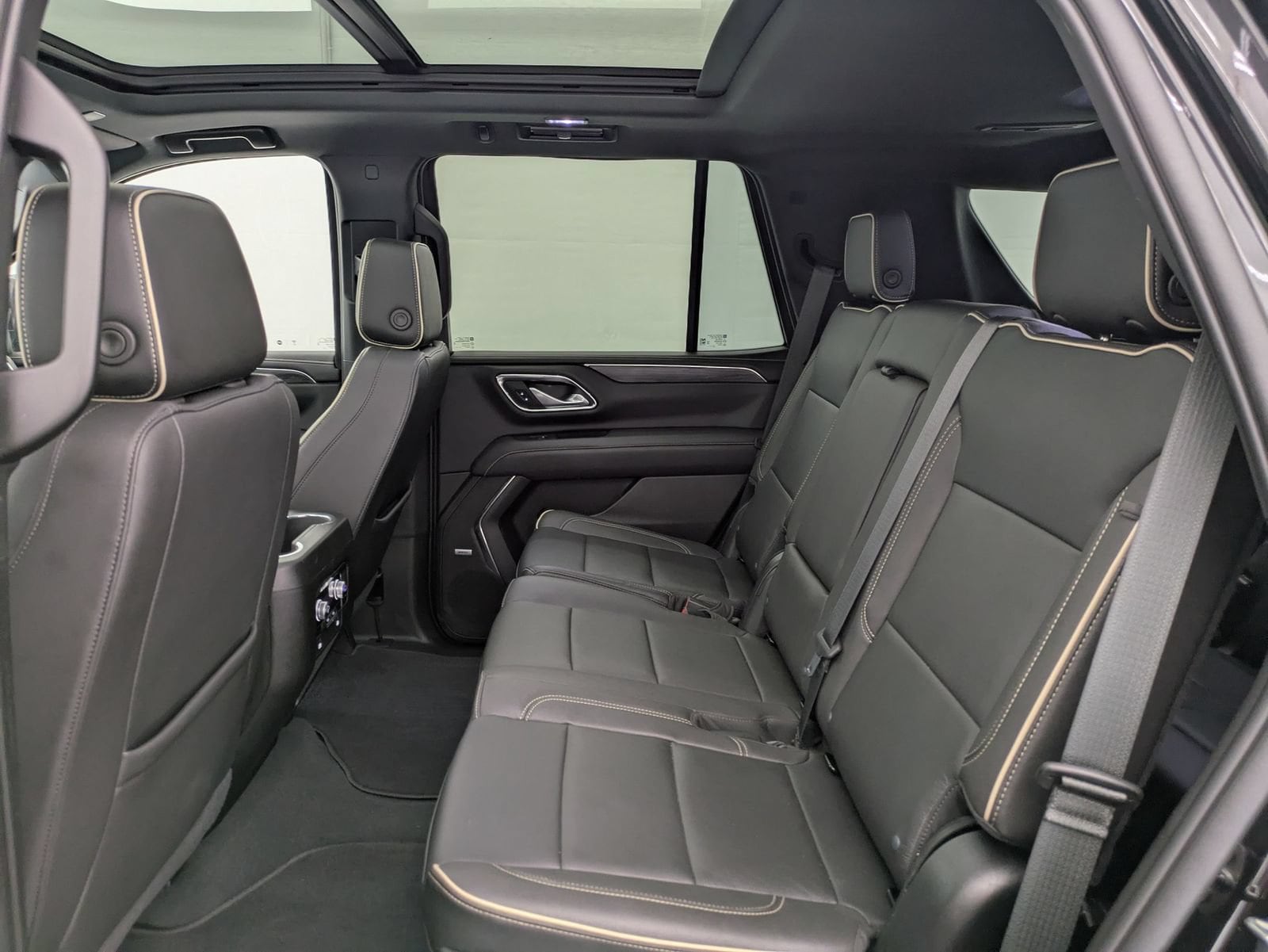 Thumbnail: 2023 GMC Yukon - 22