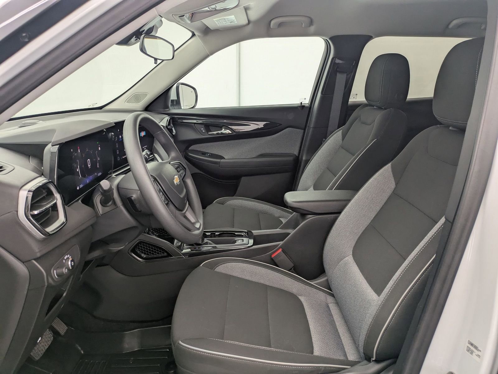 Thumbnail: 2024 Chevrolet TrailBlazer - 16