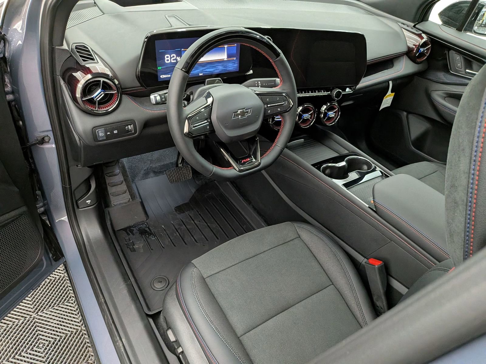 Thumbnail: 2026 Chevrolet Blazer EV - 2