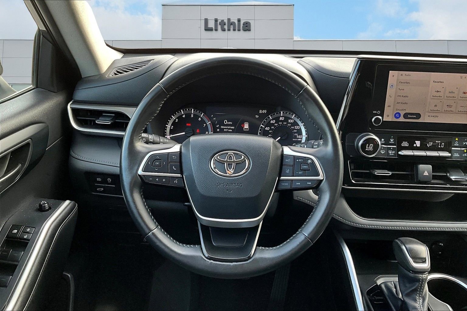 Thumbnail: 2024 Toyota Highlander - 15
