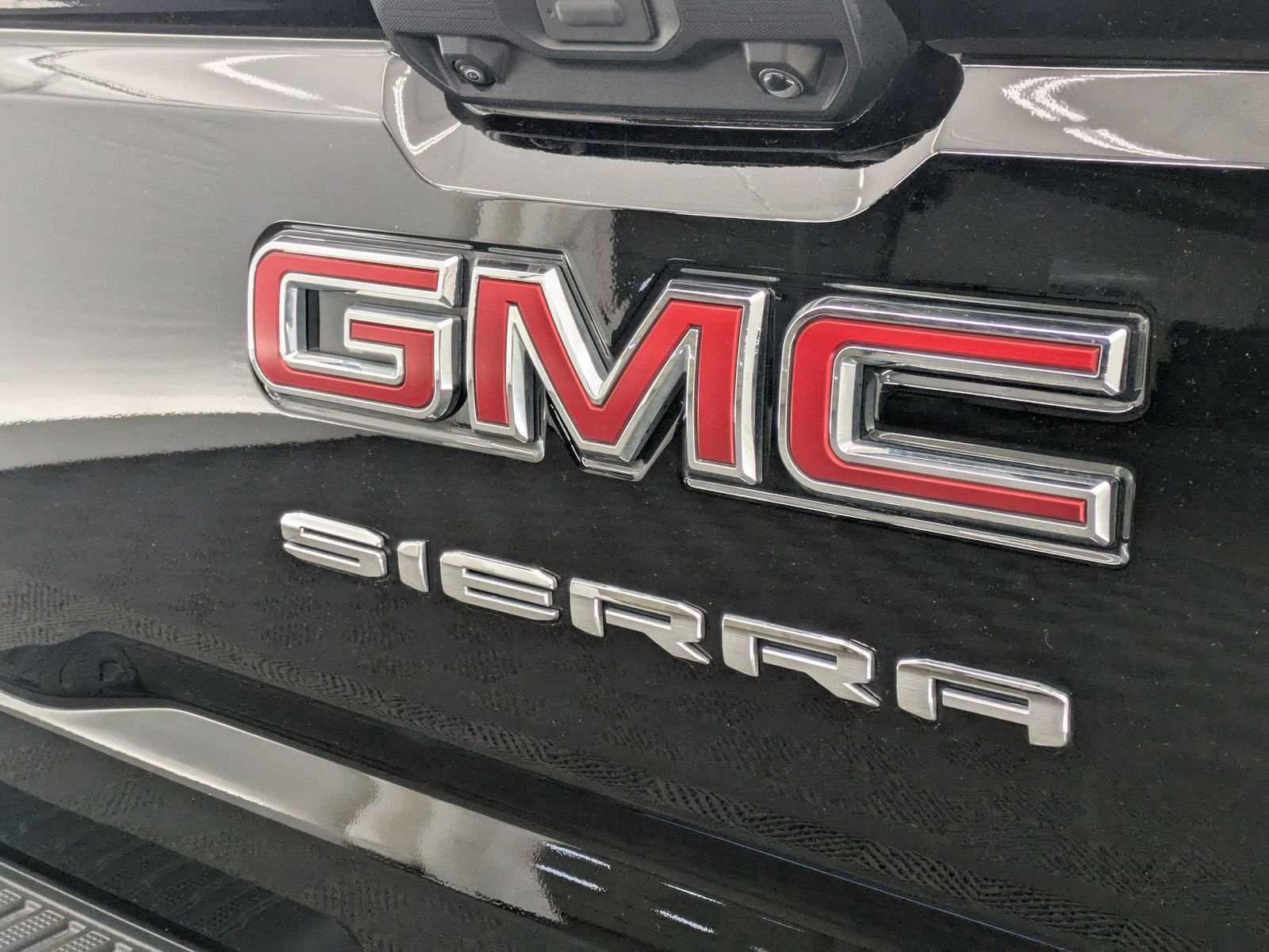 Thumbnail: 2024 GMC Sierra 1500 - 14