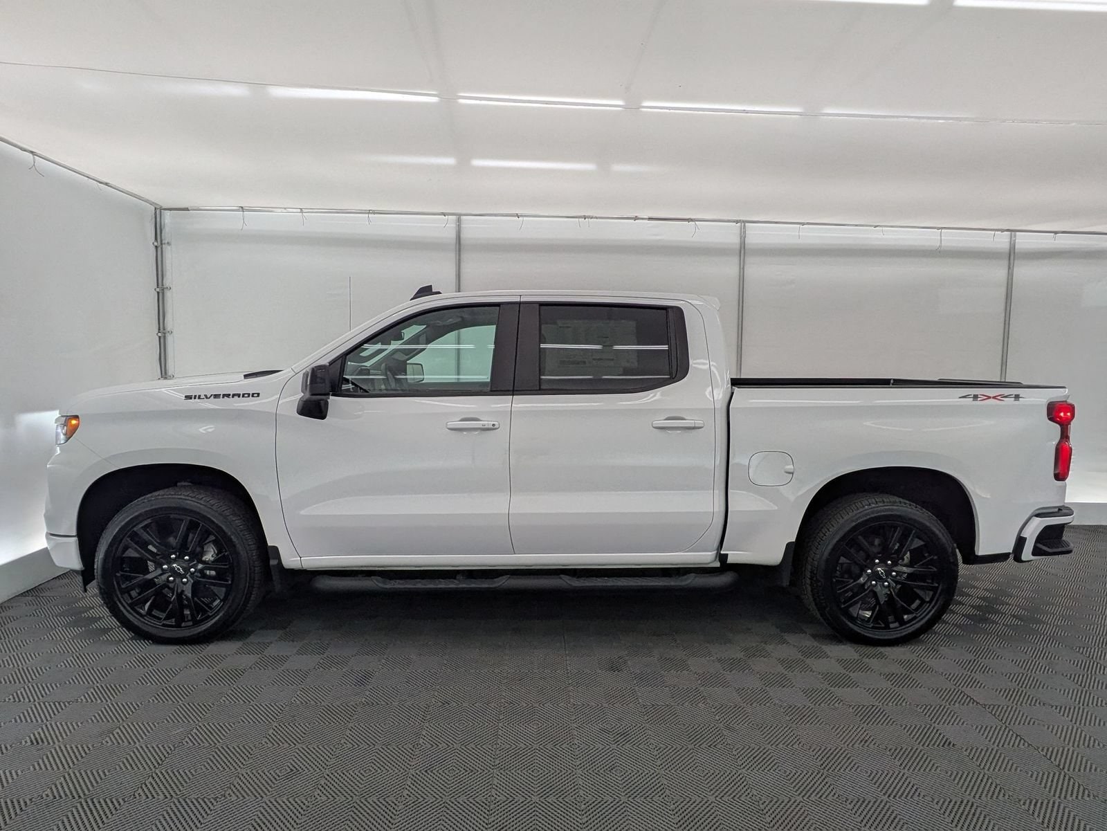 Thumbnail: 2025 Chevrolet Silverado 1500 - 3