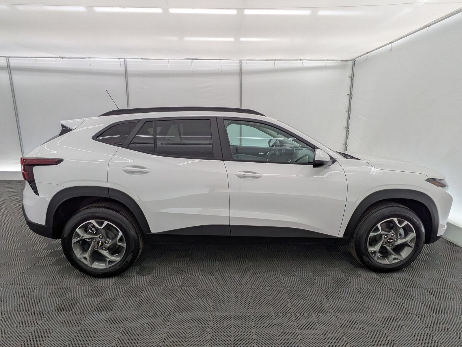 2026 Chevrolet Trax LT - Photo 7