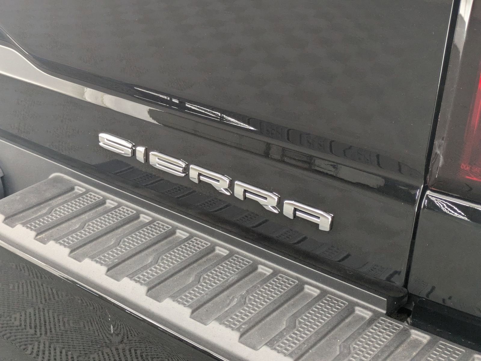 Thumbnail: 2025 GMC Sierra 2500 - 12