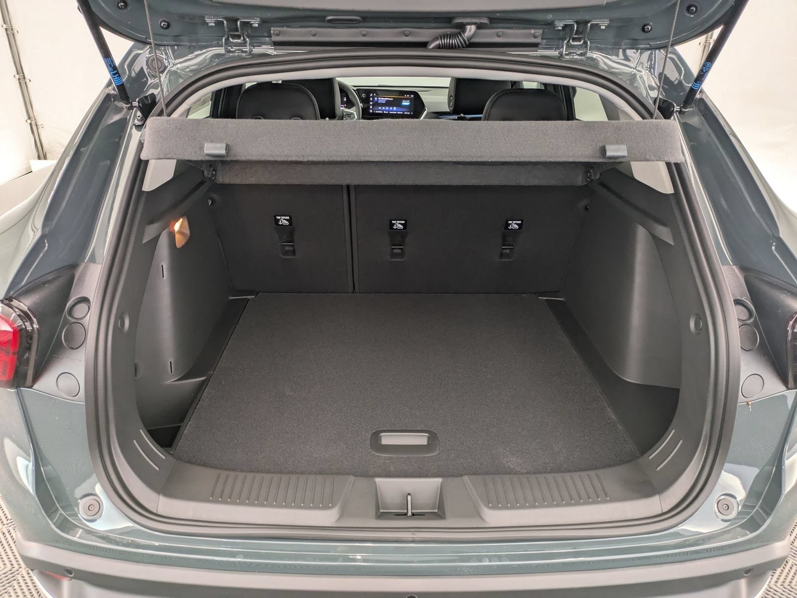 Thumbnail: 2026 Chevrolet Trax - 32