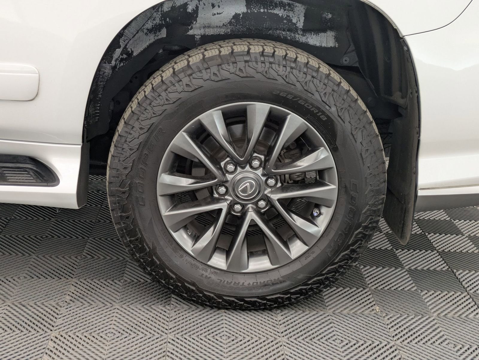 Thumbnail: 2018 Lexus GX - 13