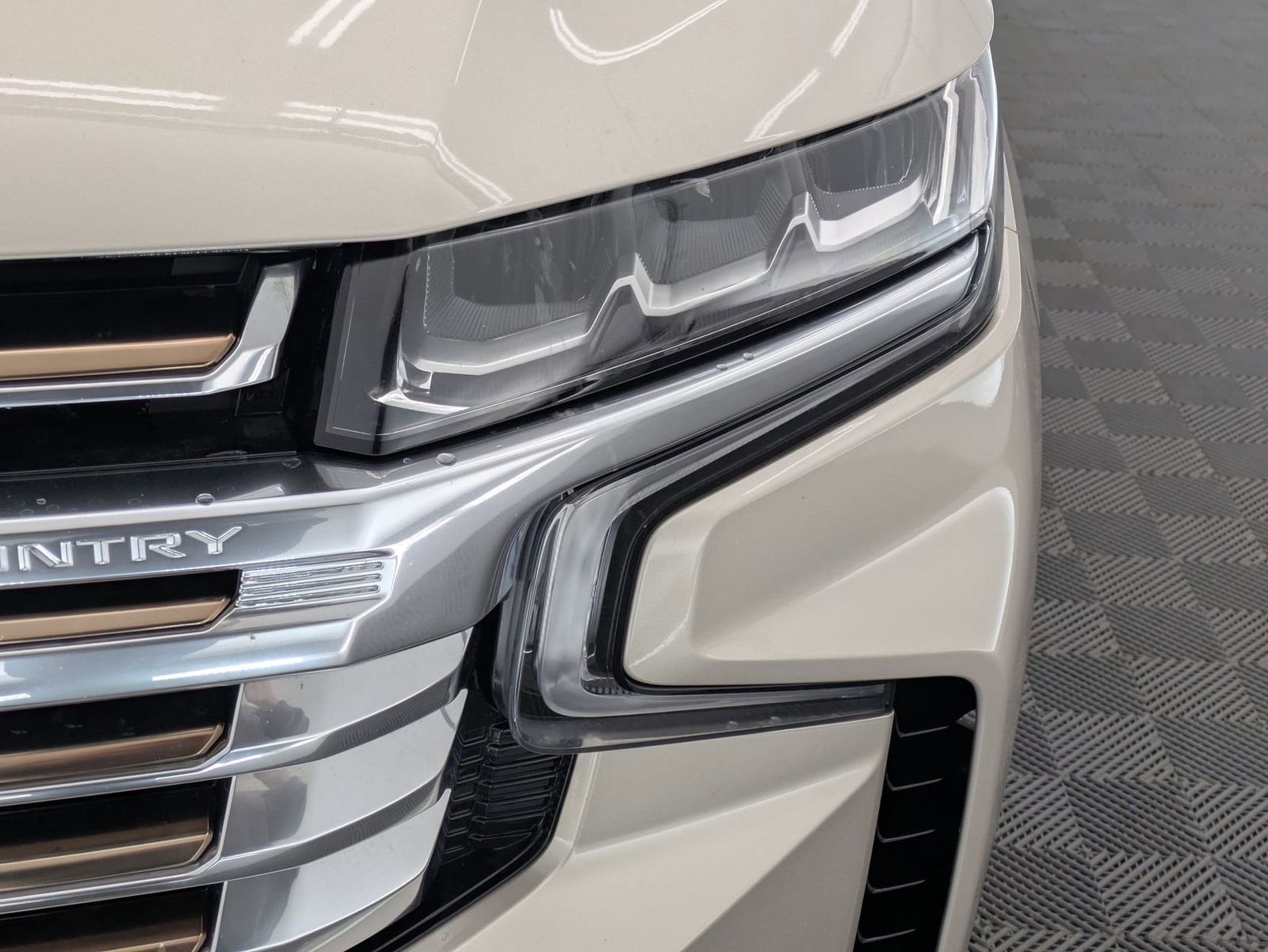 Thumbnail: 2024 Chevrolet Tahoe - 10