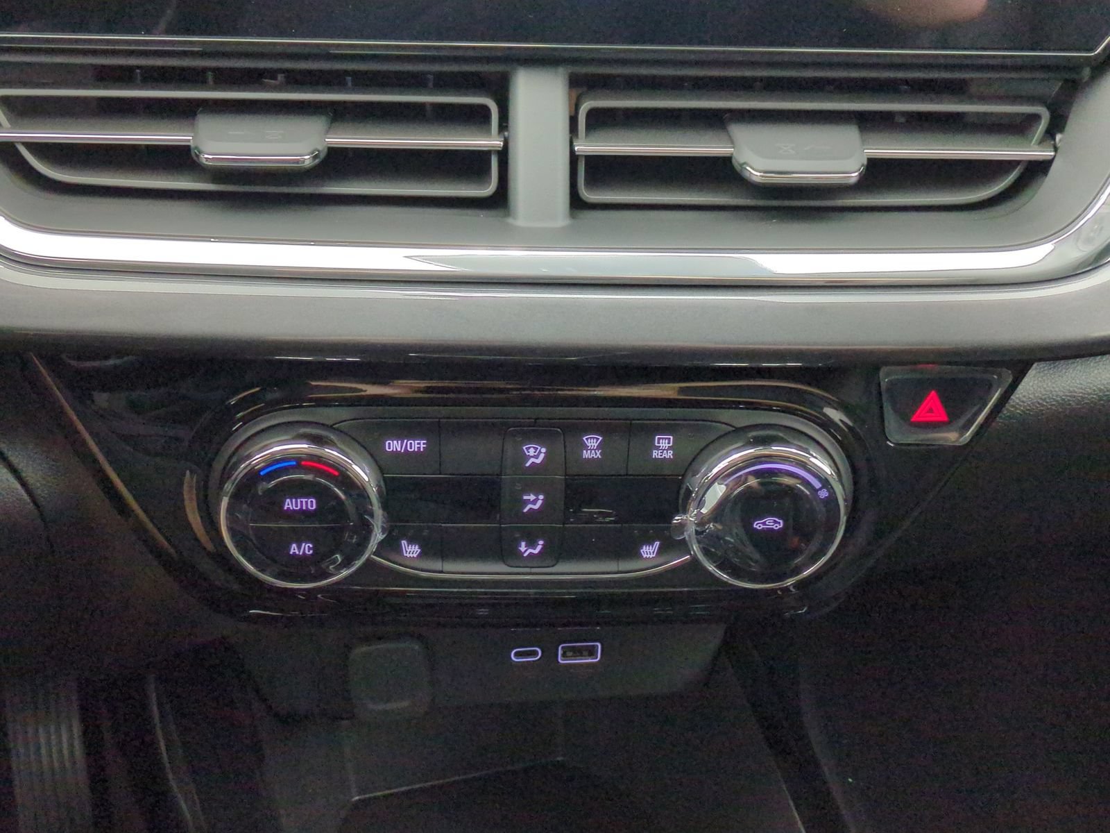 2026 Chevrolet Trax Activ - Photo 29