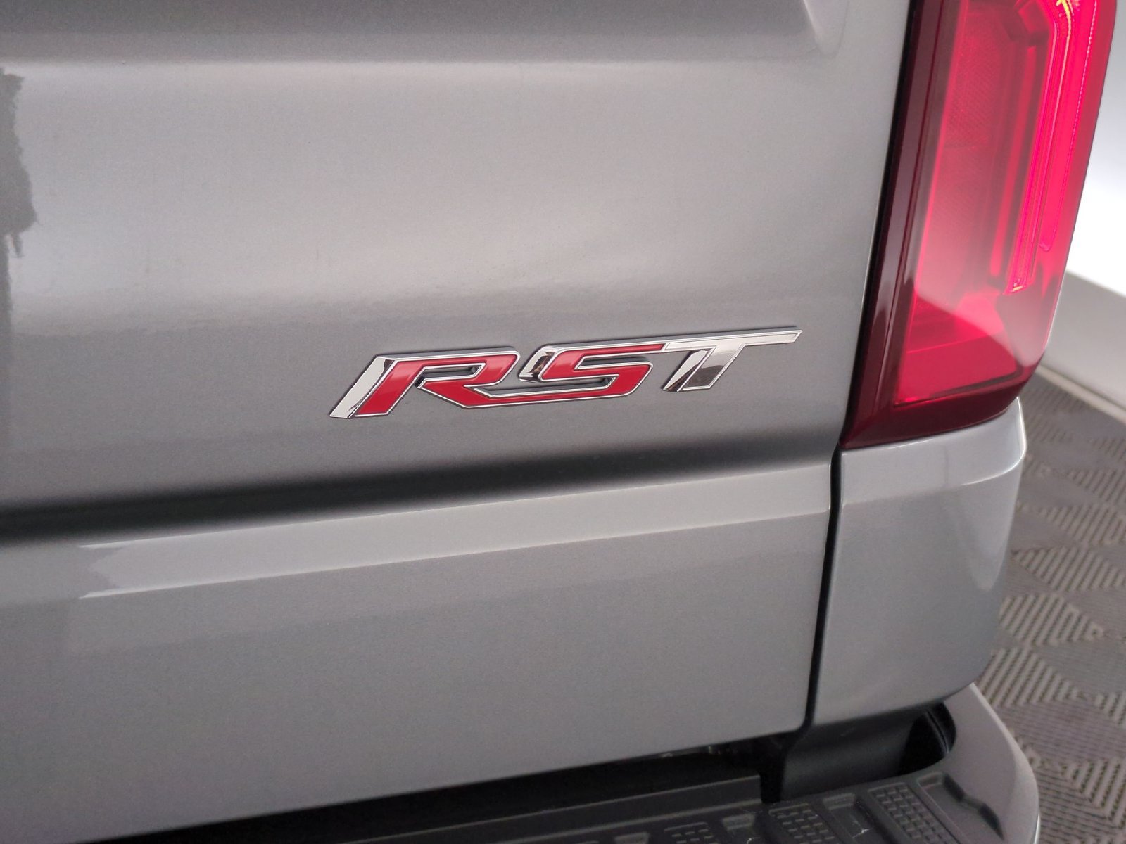 2026 Chevrolet Silverado 1500 RST - Photo 11