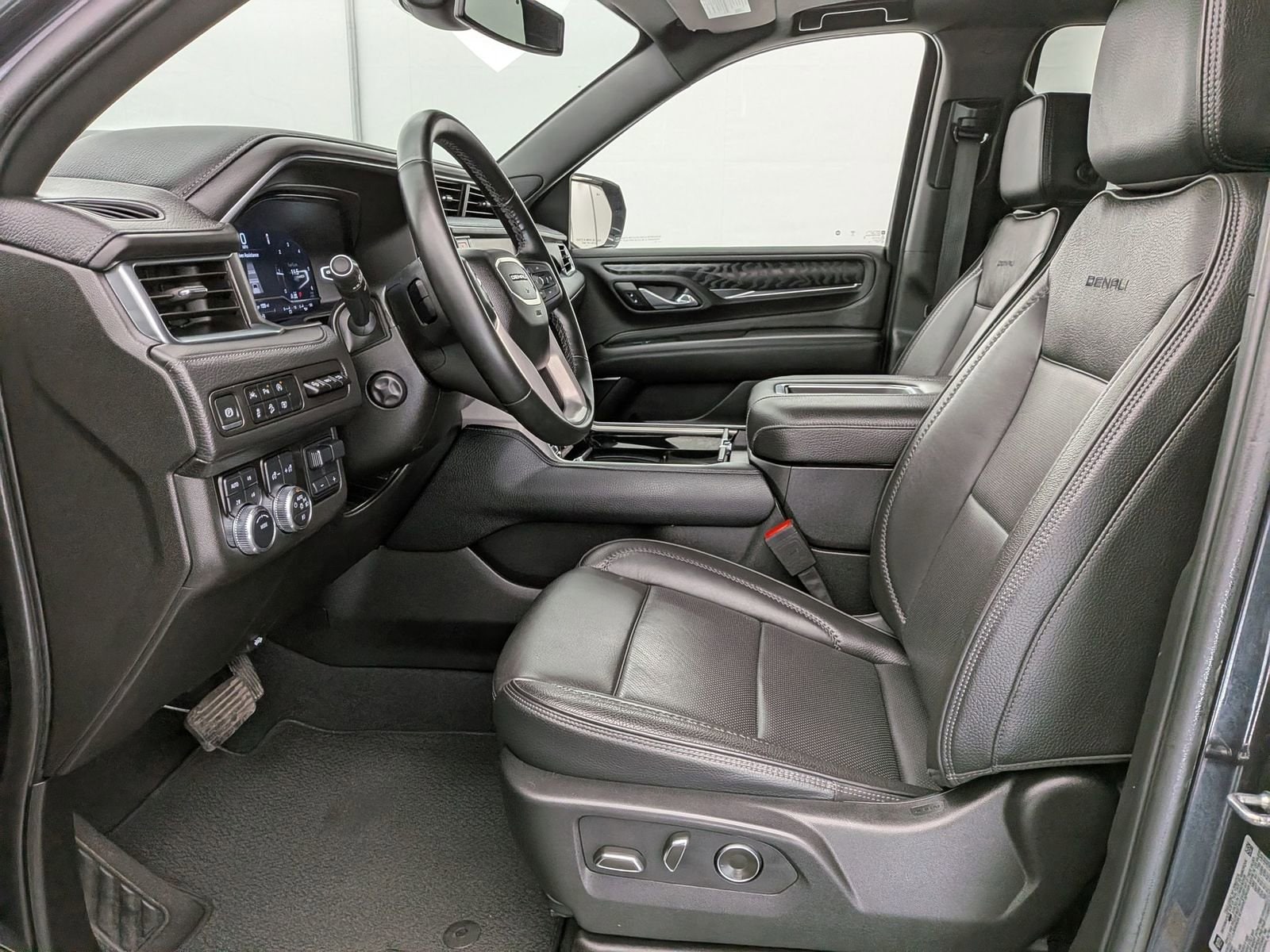 Thumbnail: 2024 GMC Yukon XL - 19