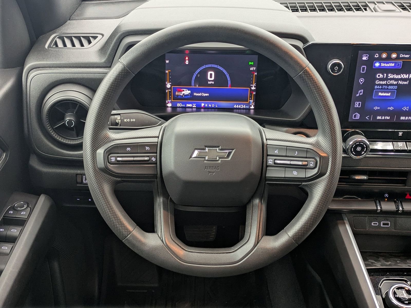 Thumbnail: 2023 Chevrolet Colorado - 23