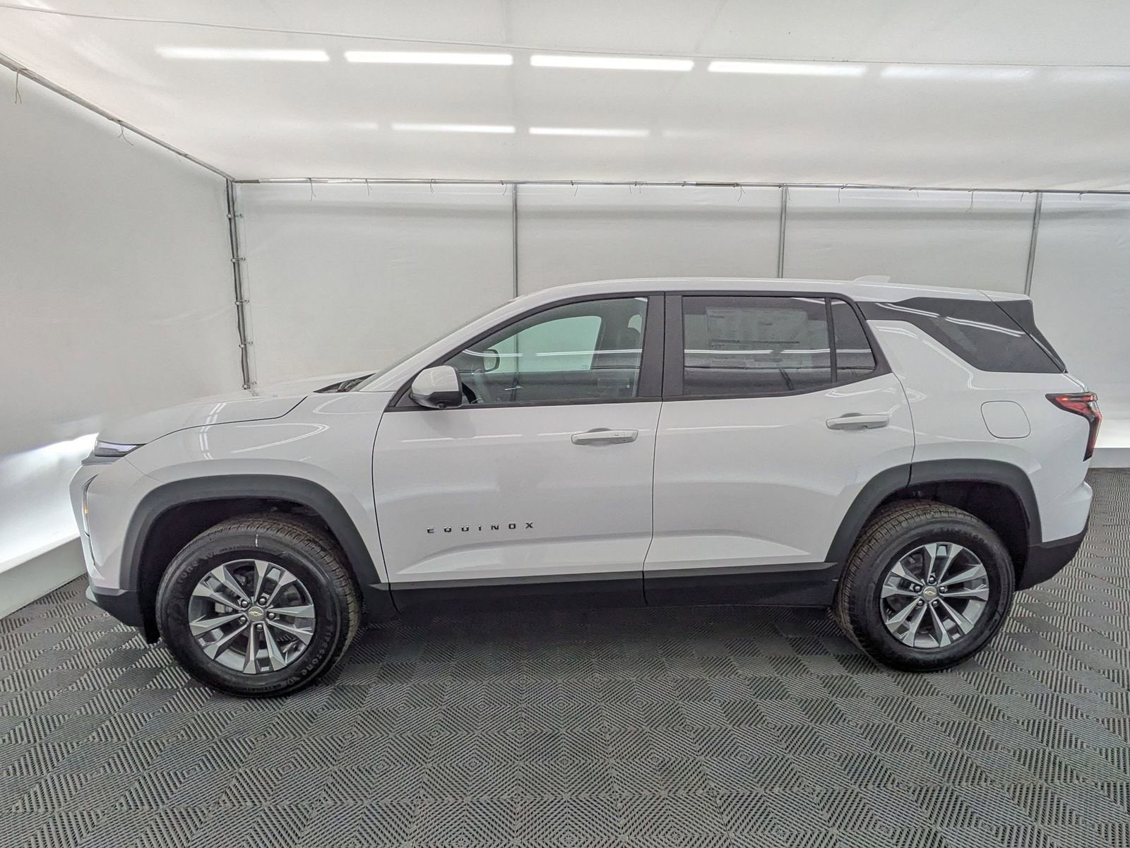 Thumbnail: 2026 Chevrolet Equinox - 3
