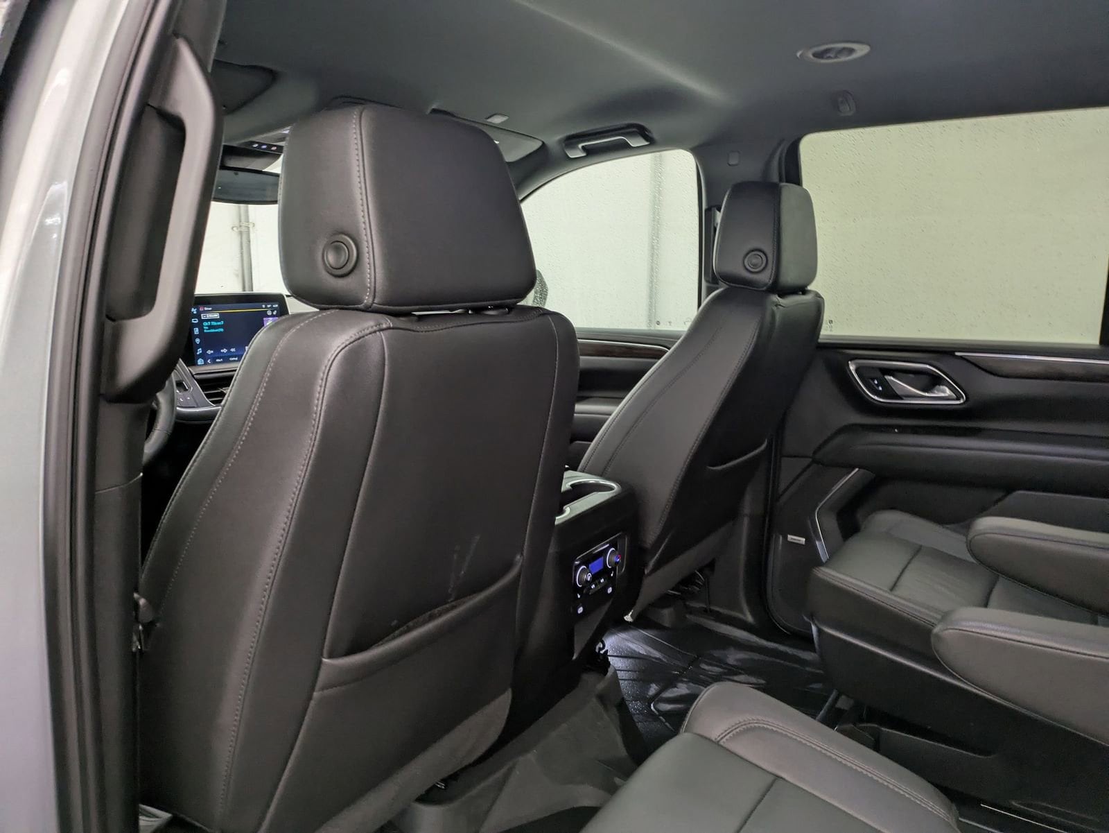 Thumbnail: 2024 Chevrolet Tahoe - 20