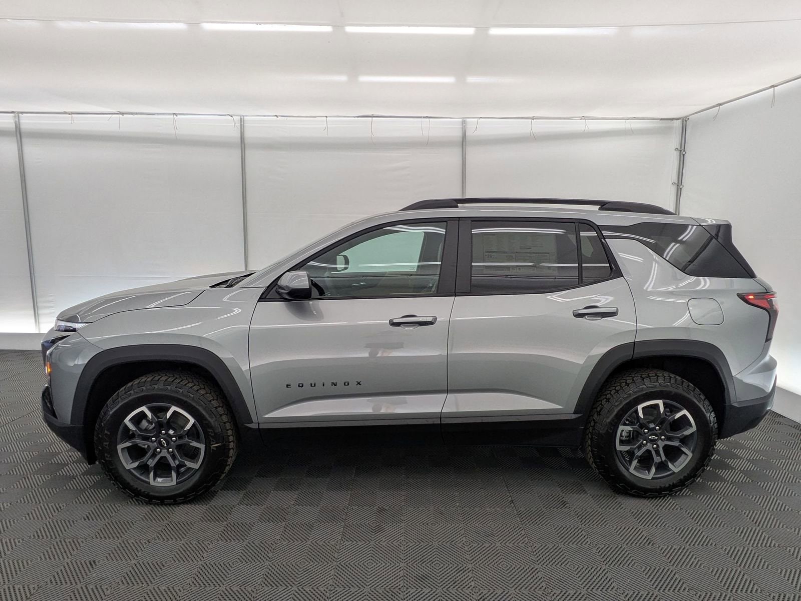 Thumbnail: 2026 Chevrolet Equinox - 3