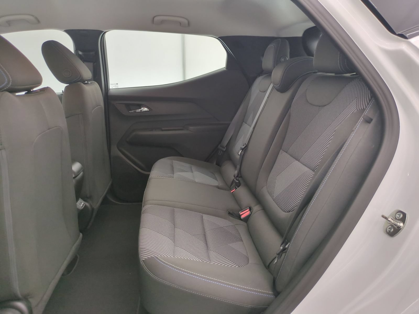 2027 Chevrolet Bolt LT - Photo 18