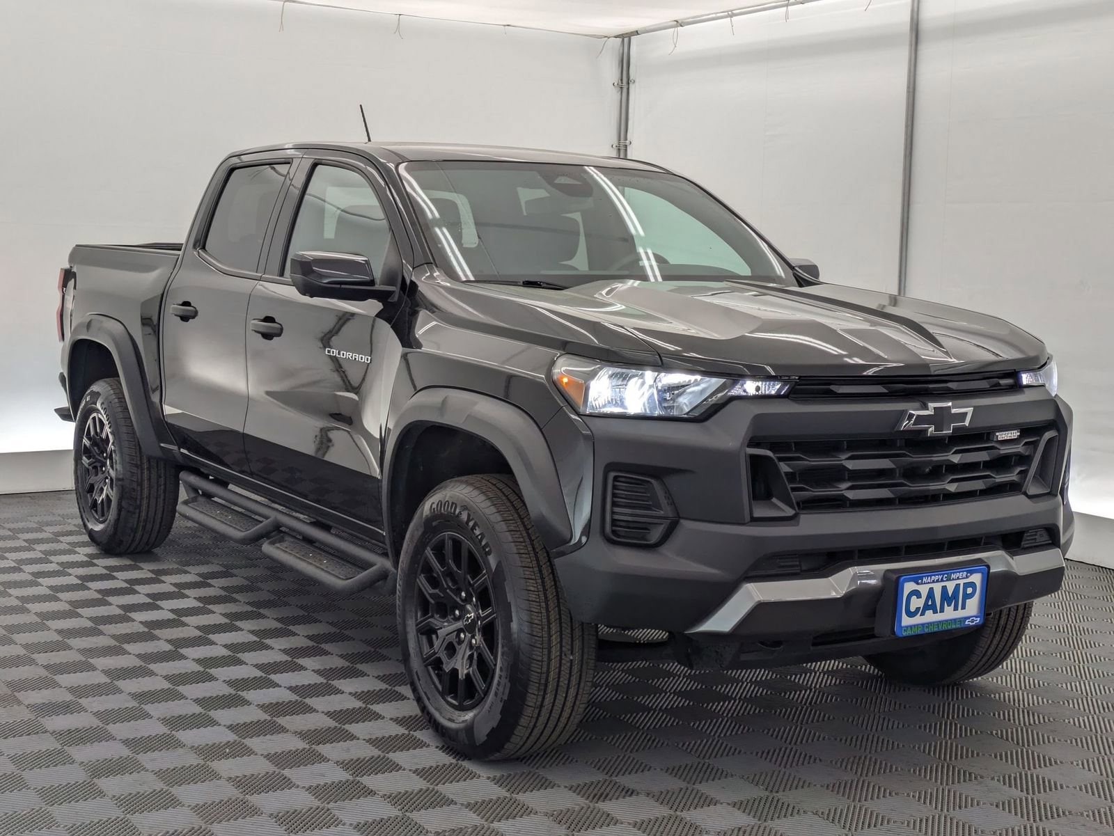 Thumbnail: 2023 Chevrolet Colorado - 7