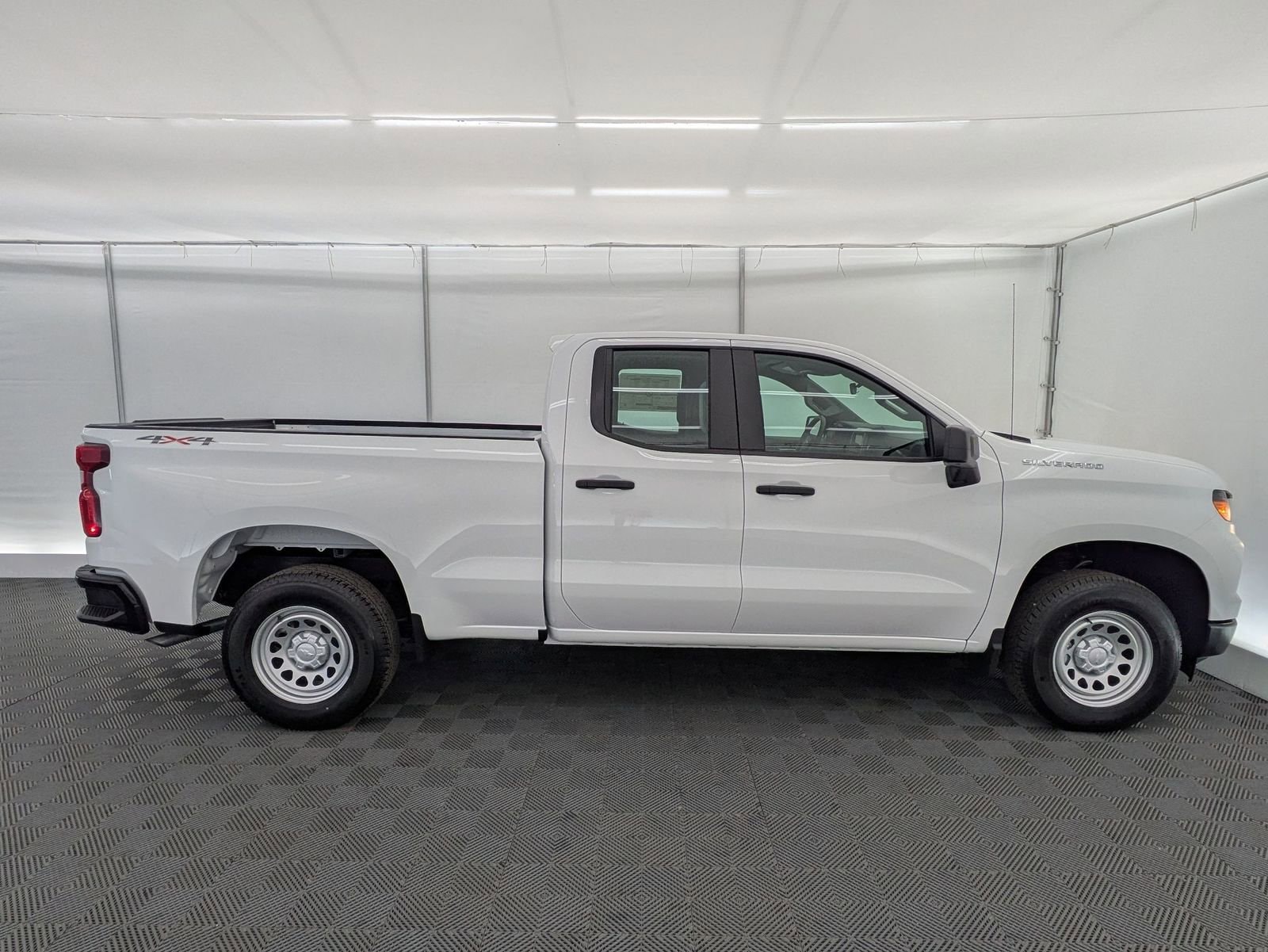 Thumbnail: 2026 Chevrolet Silverado 1500 - 7