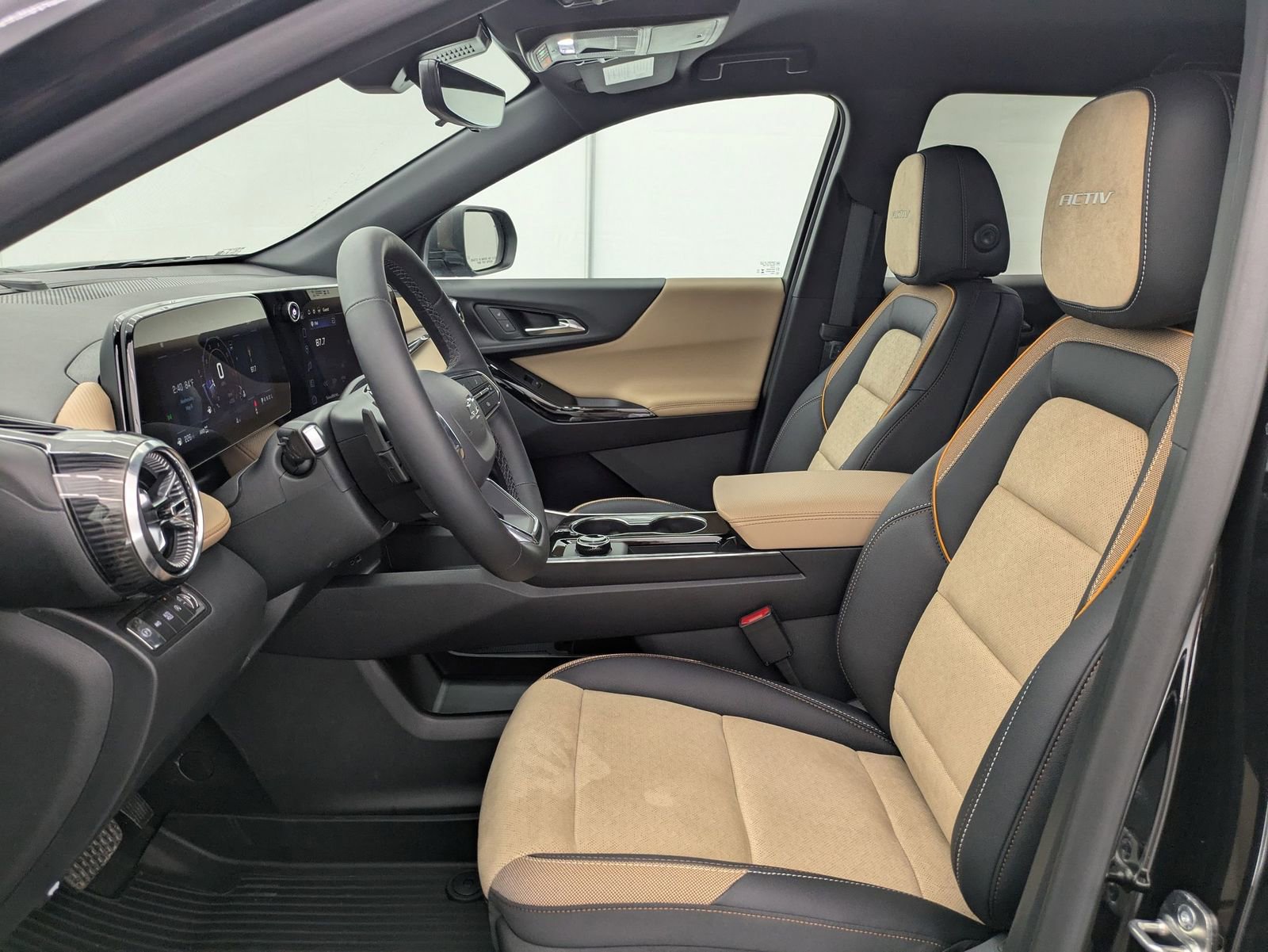 Thumbnail: 2026 Chevrolet Equinox - 16