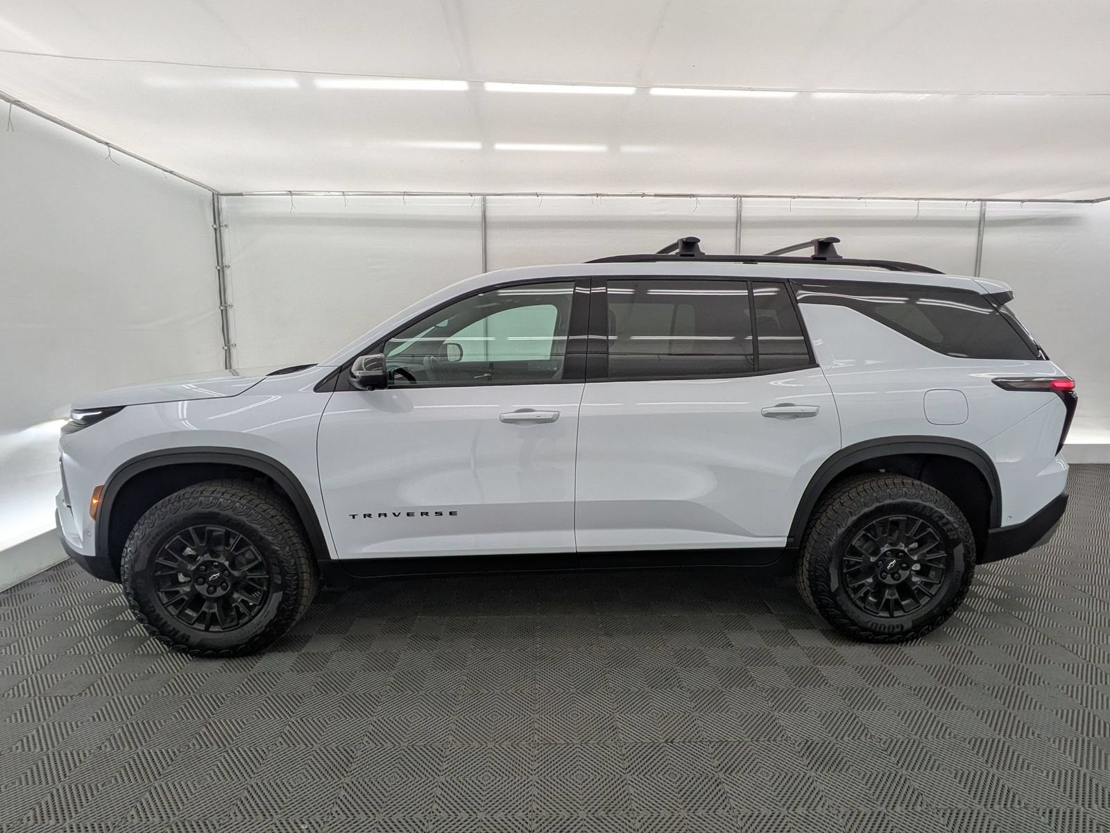 Thumbnail: 2026 Chevrolet Traverse - 2