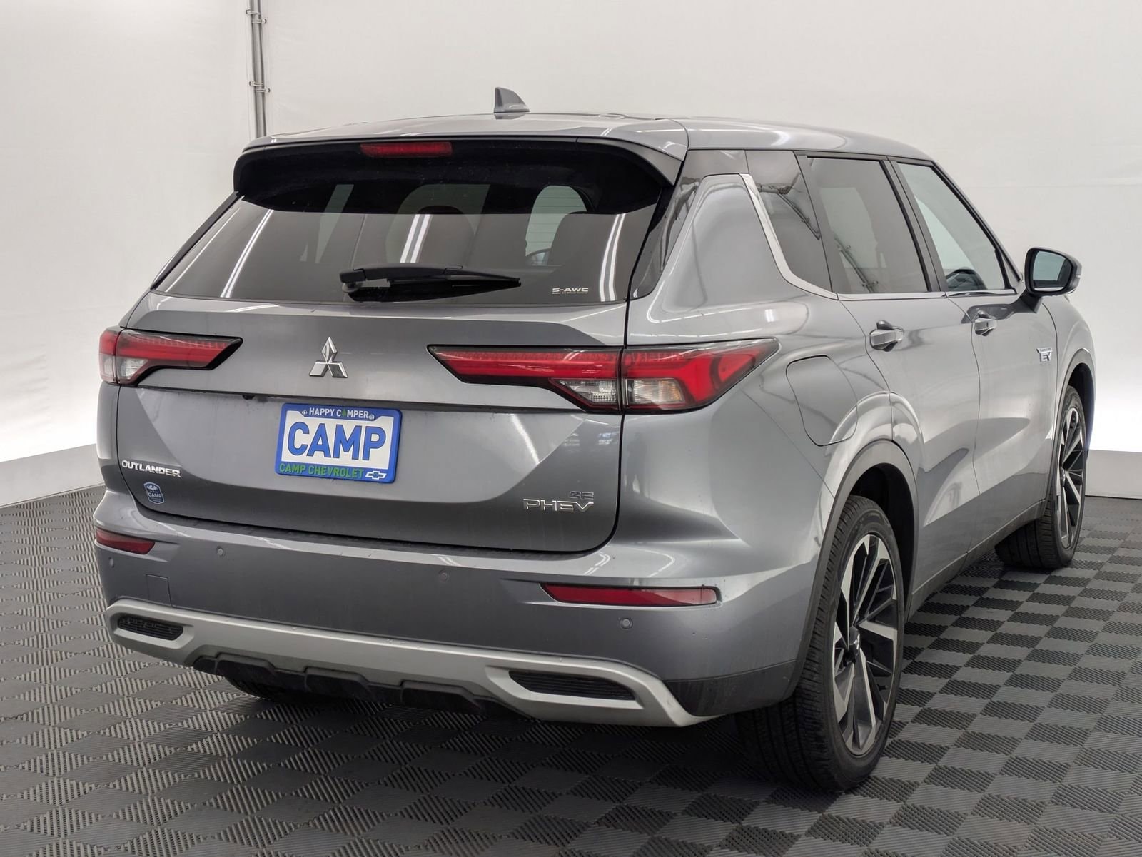 Thumbnail: 2023 Mitsubishi Outlander - 6