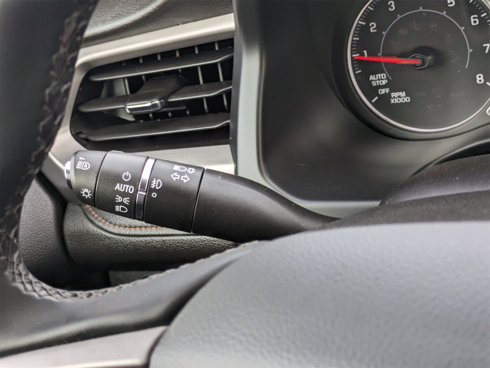 Thumbnail: 2023 GMC Acadia - 27