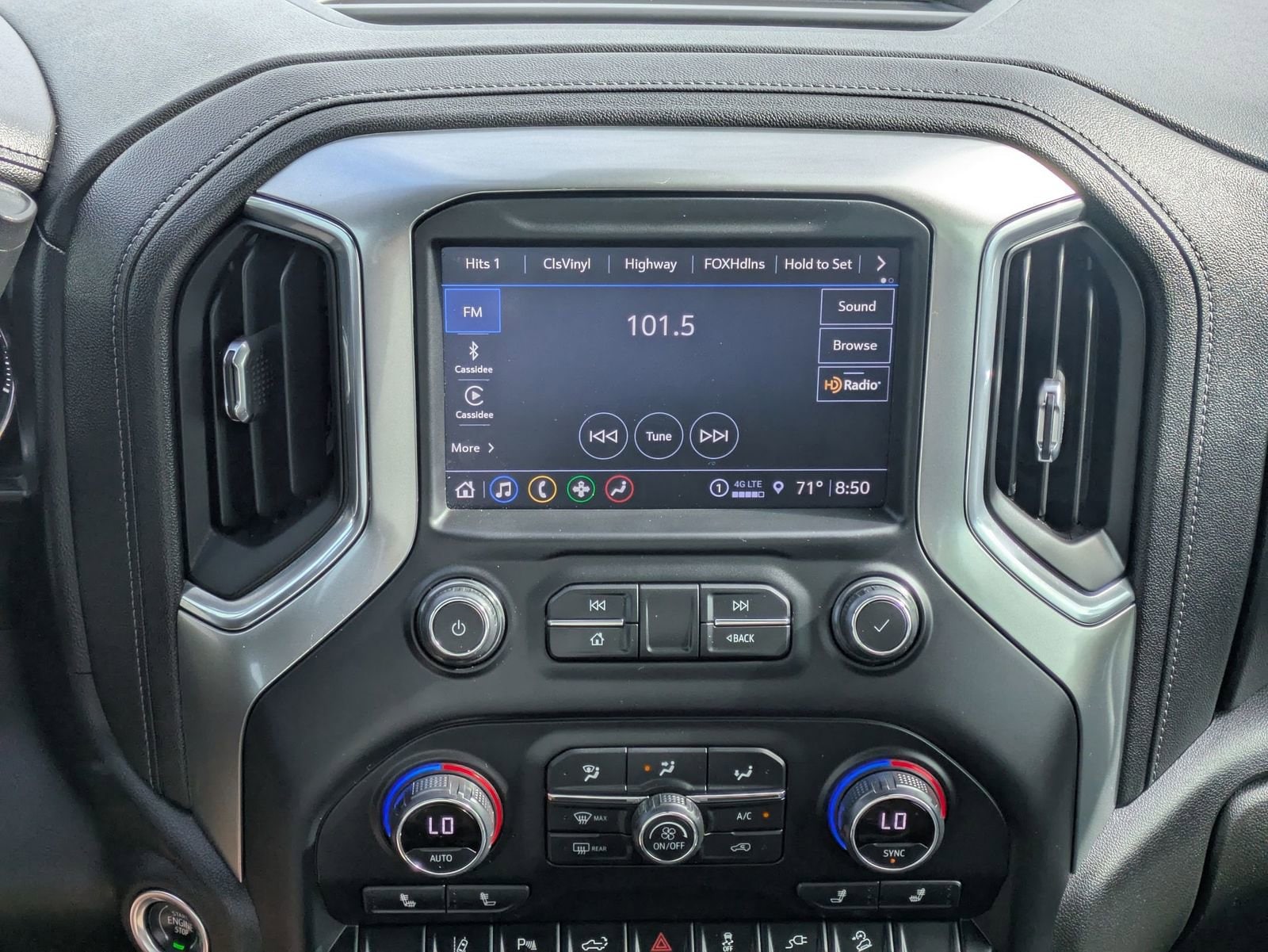 Thumbnail: 2021 Chevrolet Silverado 2500 - 28
