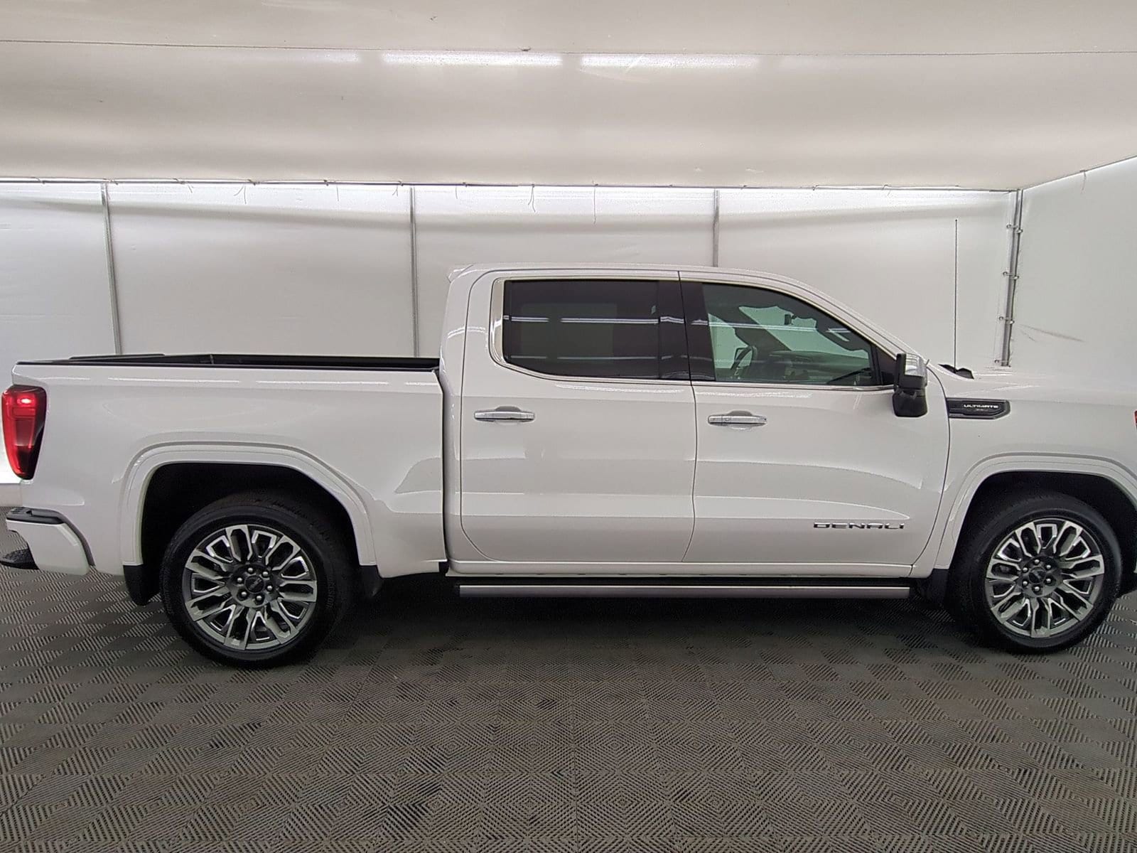 Thumbnail: 2025 GMC Sierra 1500 - 7