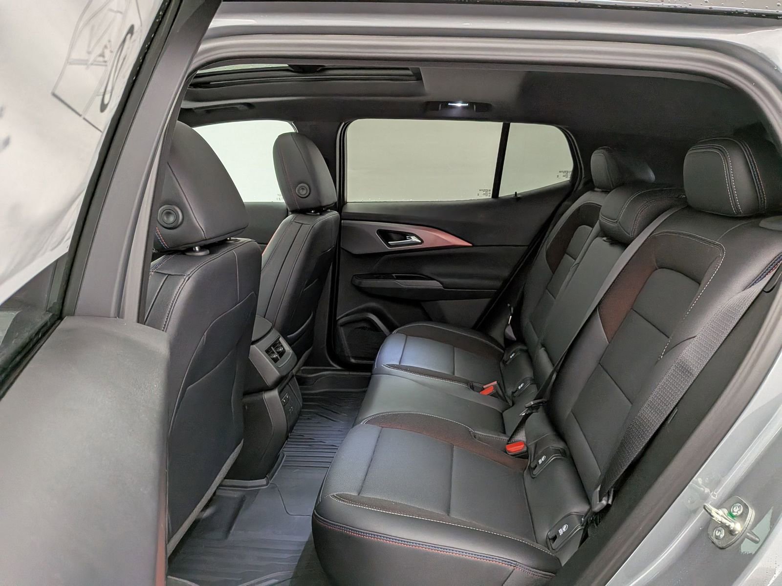 Thumbnail: 2026 Chevrolet Equinox - 21