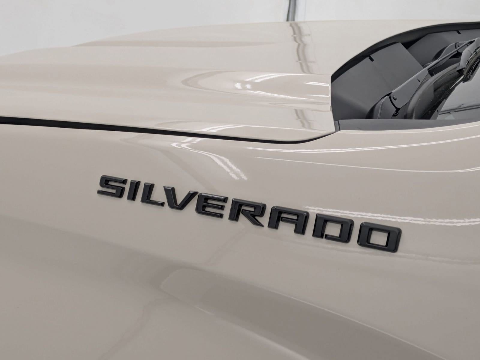 Thumbnail: 2026 Chevrolet Silverado 1500 - 11