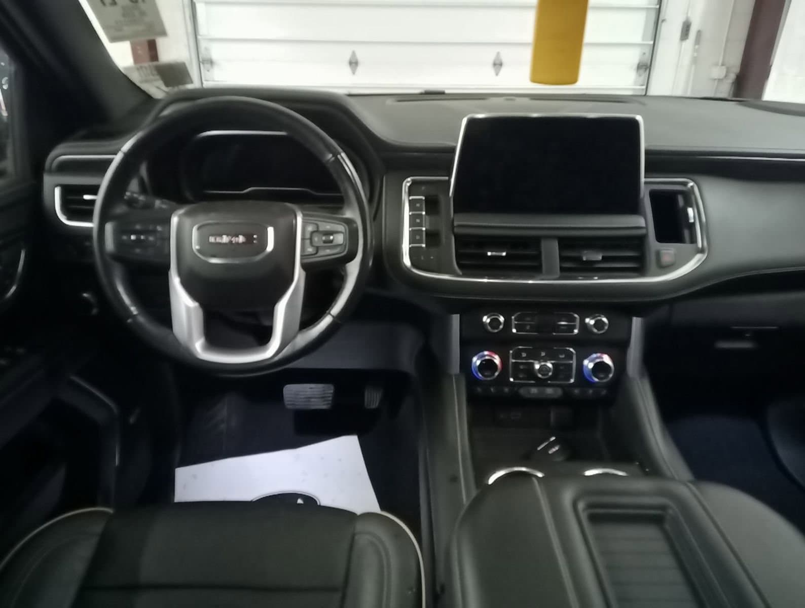 Thumbnail: 2023 GMC Yukon - 4