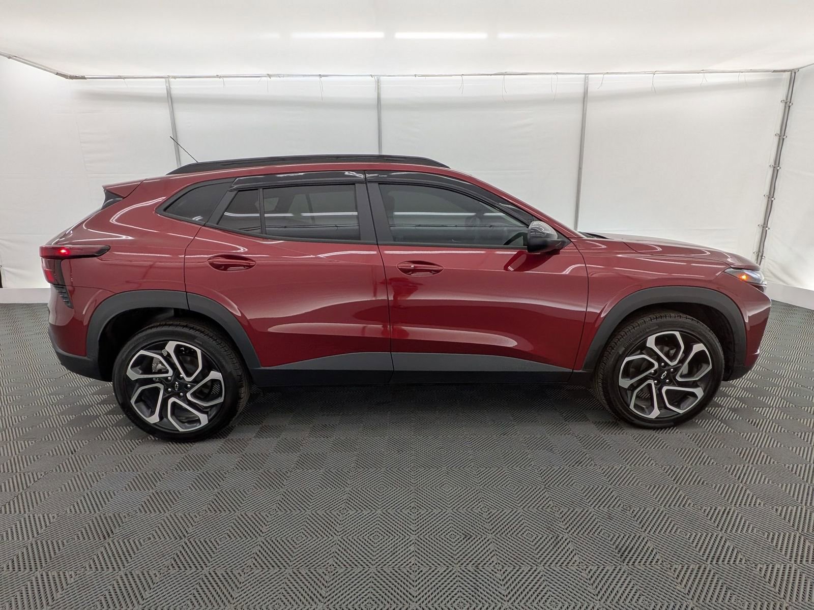 Thumbnail: 2025 Chevrolet Trax - 6