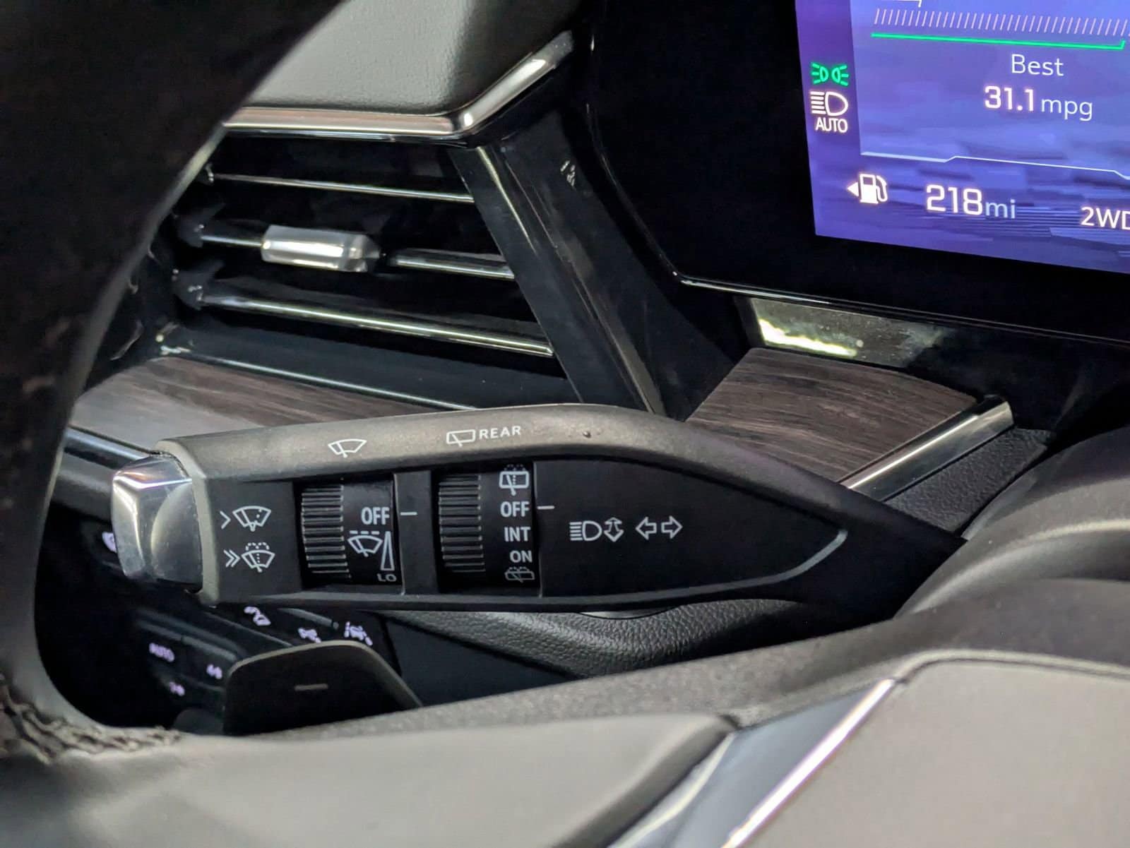 Thumbnail: 2025 Chevrolet Suburban - 24