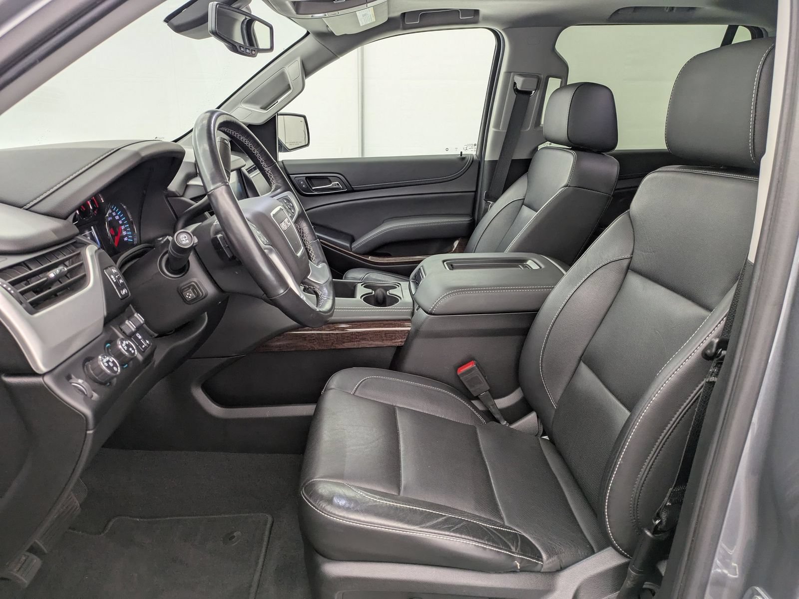 Thumbnail: 2020 GMC Yukon - 17