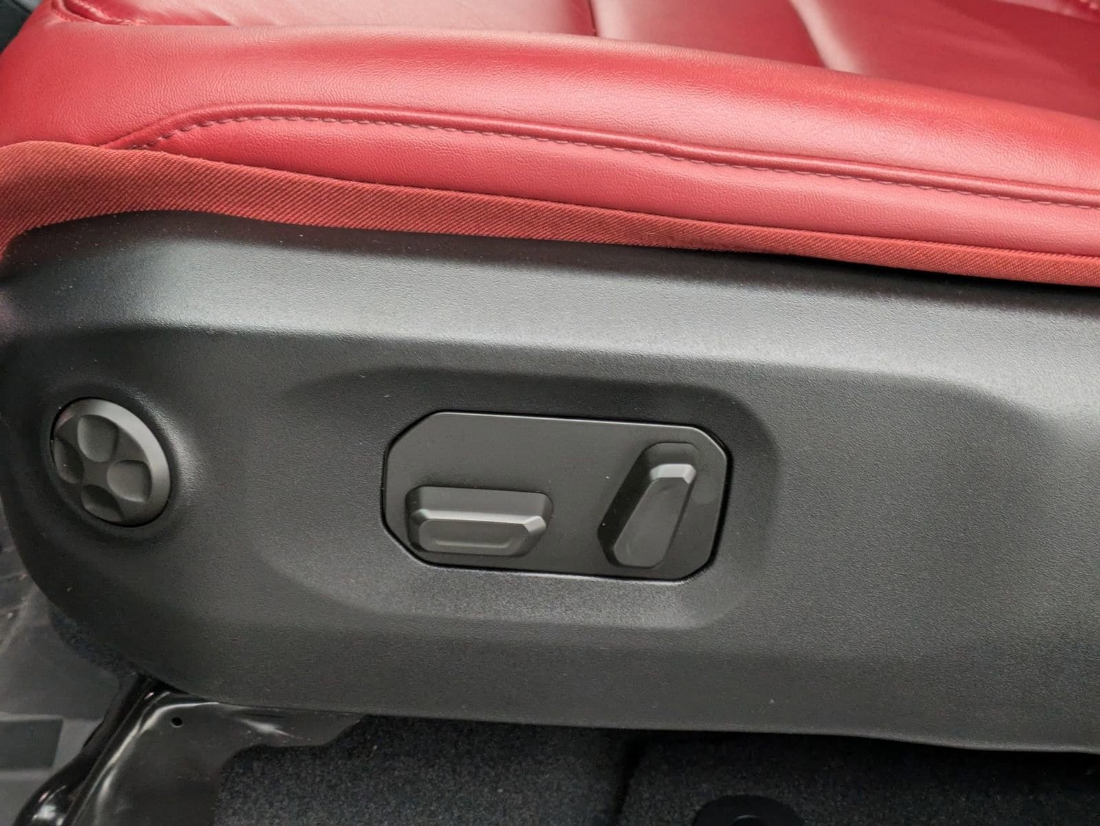 2024 Jeep Wrangler 4-Door Rubicon - Photo 19