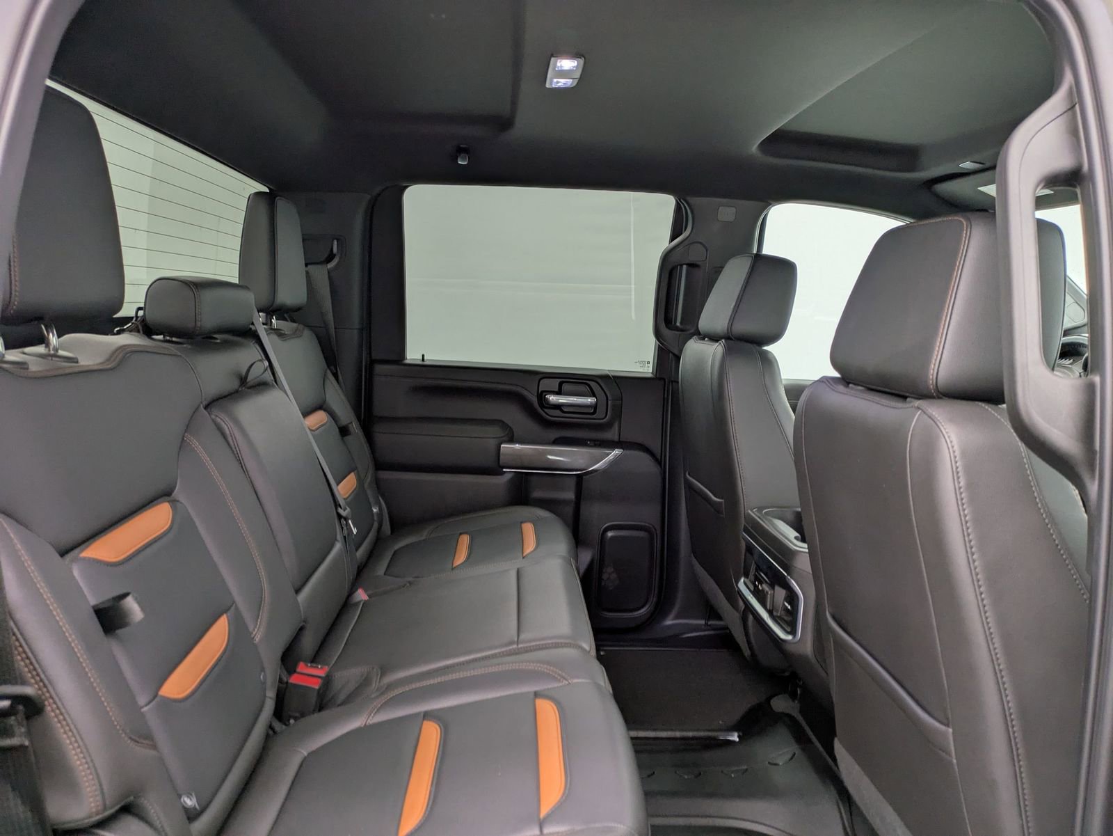 Thumbnail: 2022 GMC Sierra 3500 - 19