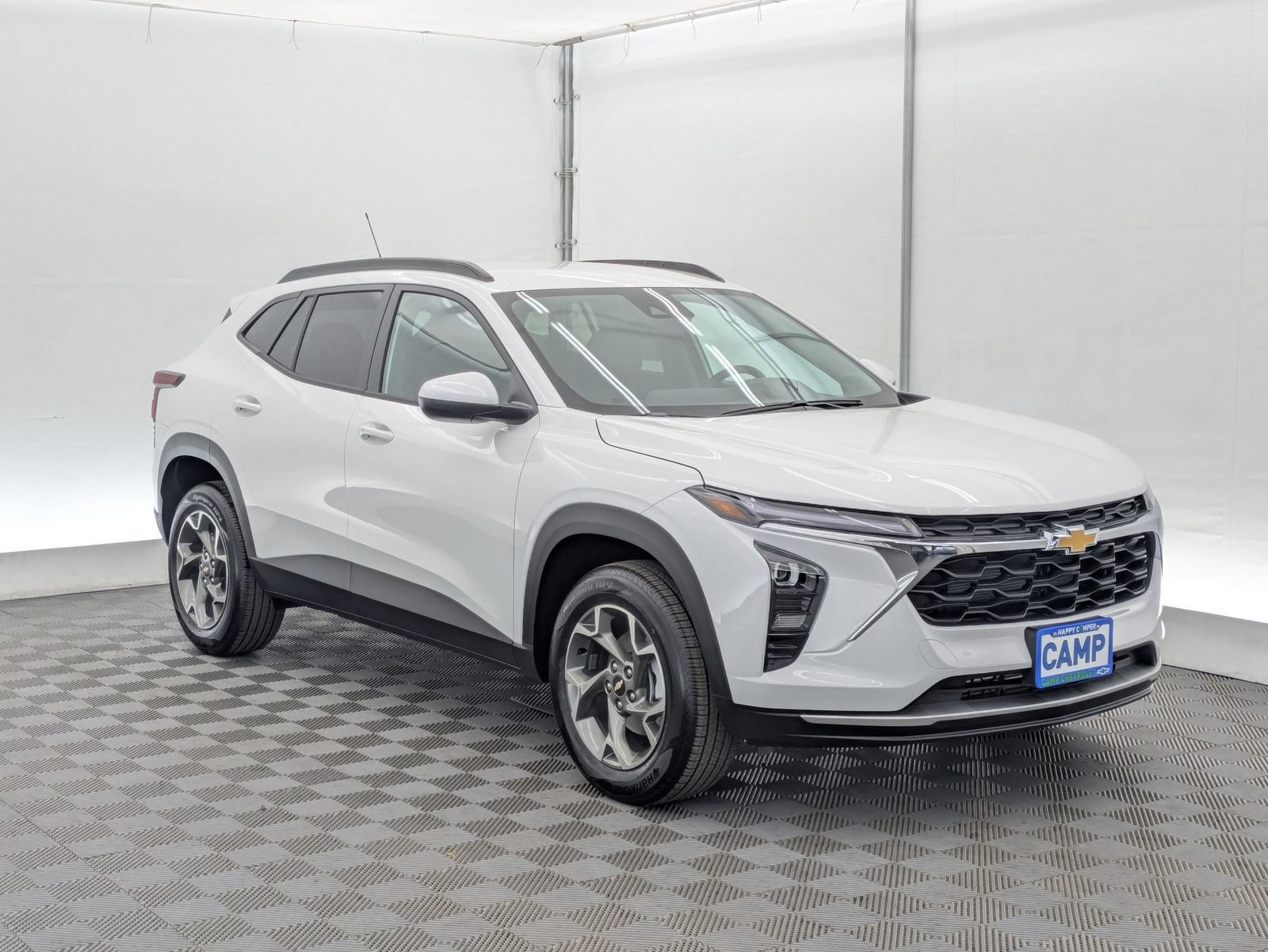 2026 Chevrolet Trax LT - Photo 8