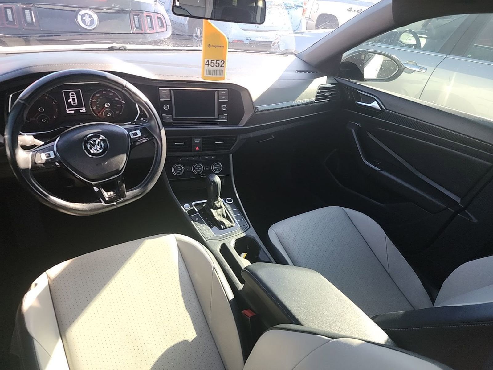Thumbnail: 2019 Volkswagen Jetta - 3