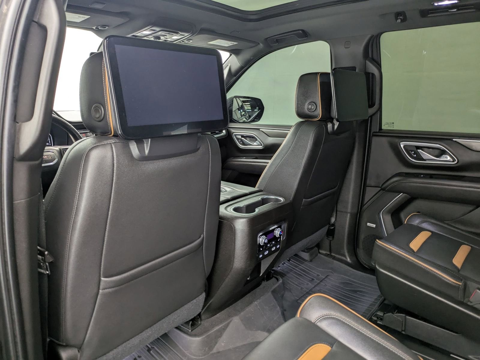 Thumbnail: 2021 GMC Yukon - 19